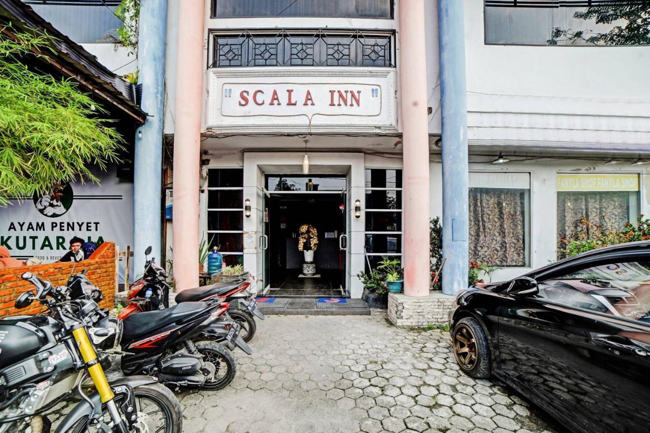 Oyo 90450 Sentra Inn Medan Eksteriør billede