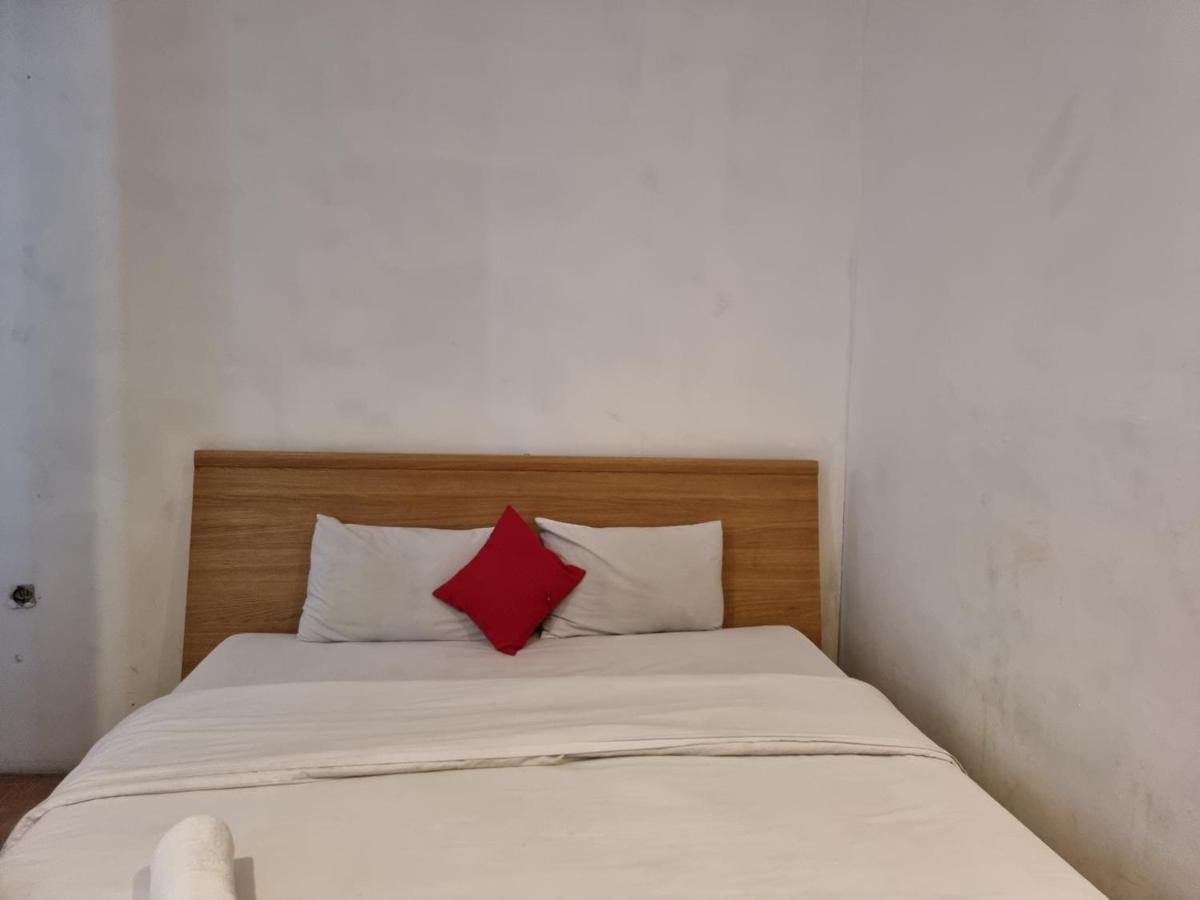 Oyo 90450 Sentra Inn Medan Eksteriør billede